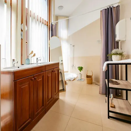 Furmint Haz 住宿加早餐酒店 3*